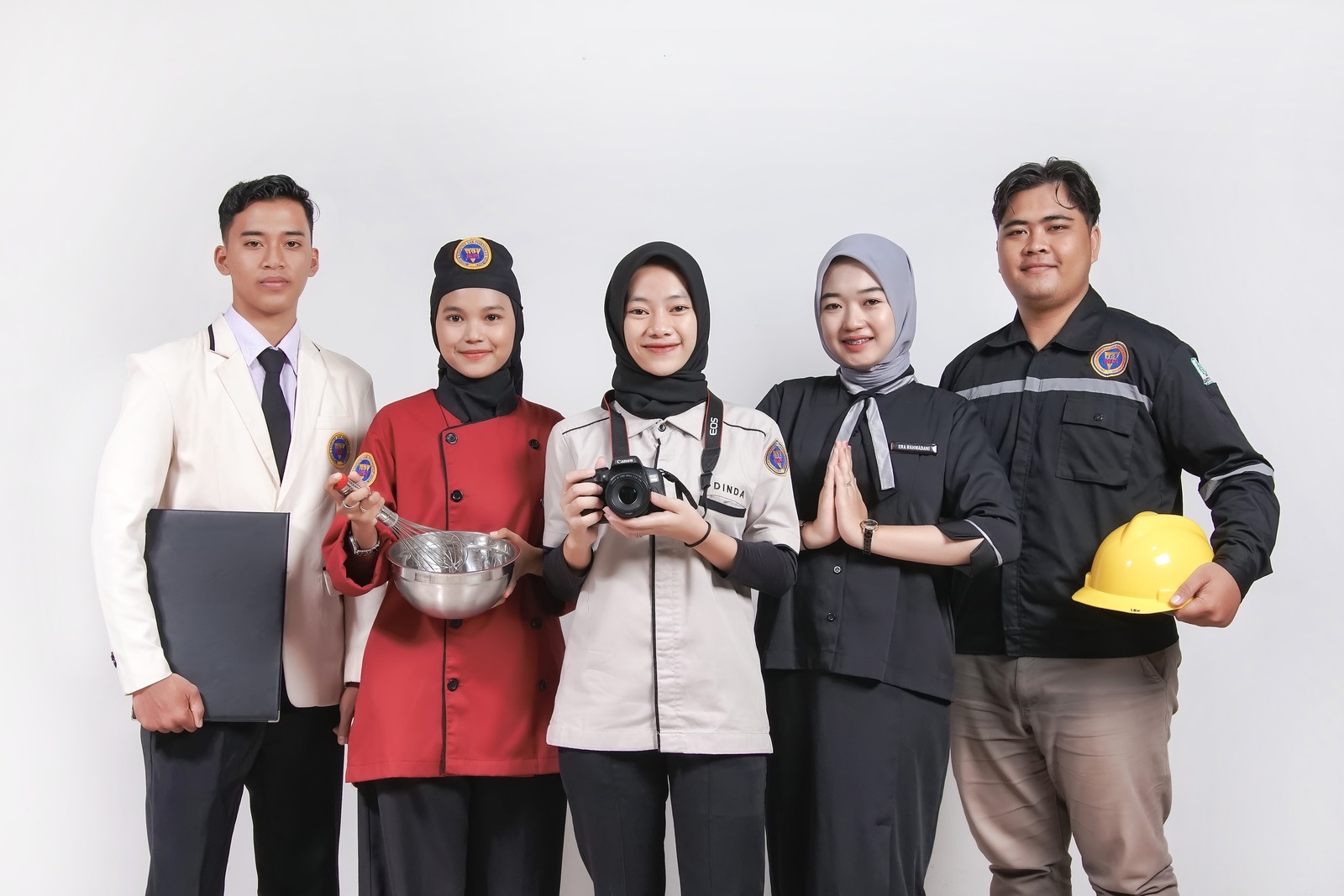 Website Resmi Institute Komputer dan Perhotelan Indonesia