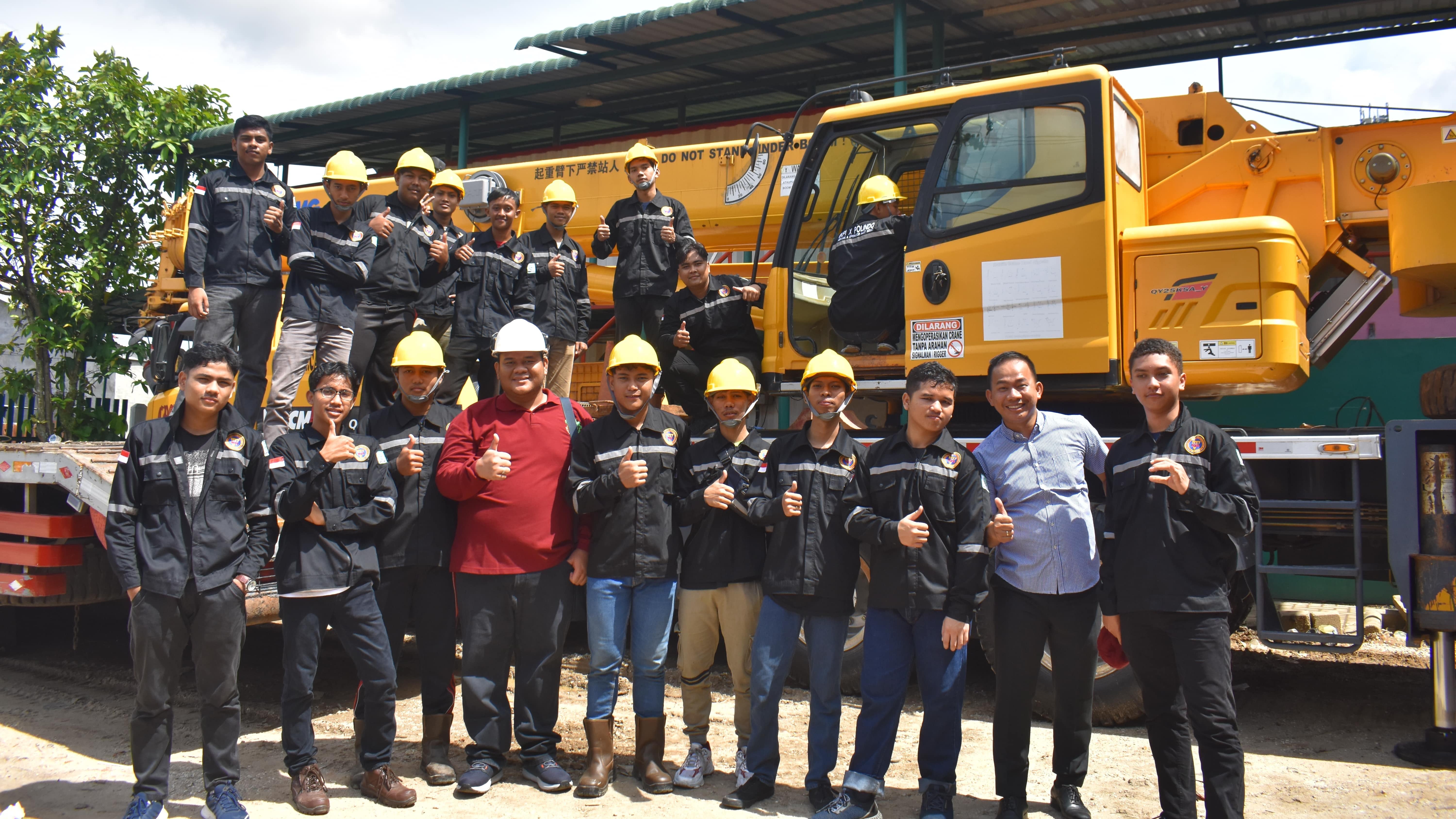 Pelatihan Operator Alat Berat di PT. CPA - Menyongsong Karir Profesional